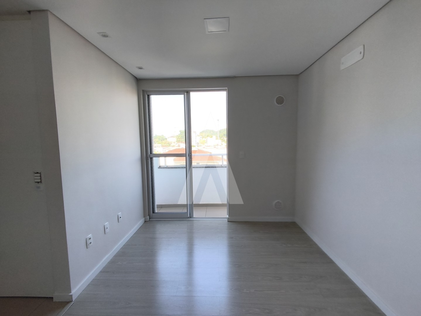 APARTAMENTO 02 DORMITÓRIOS, SENDO 01 SUÍTE, BAIRRO SAGUAÇU — foto 4