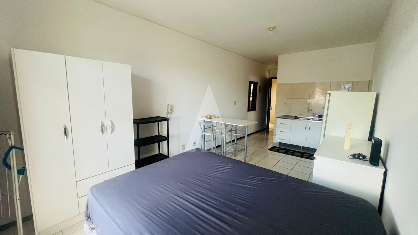 Apartamento mobiliado localizado no bairro Glória, tipo studio — foto 4