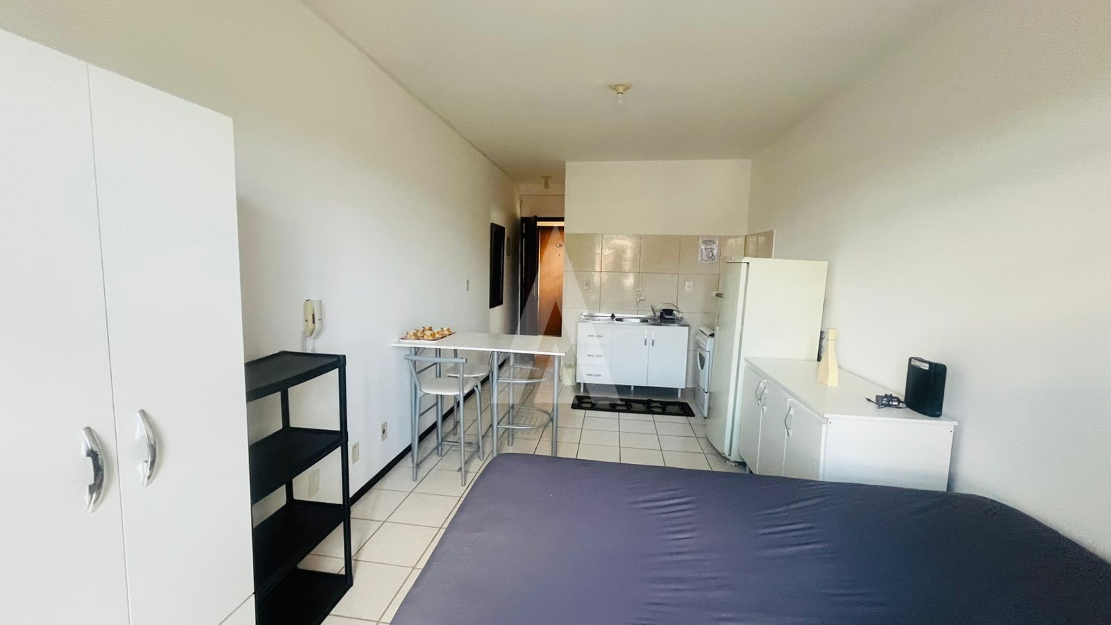 Apartamento mobiliado localizado no bairro Glória, tipo studio — foto 3