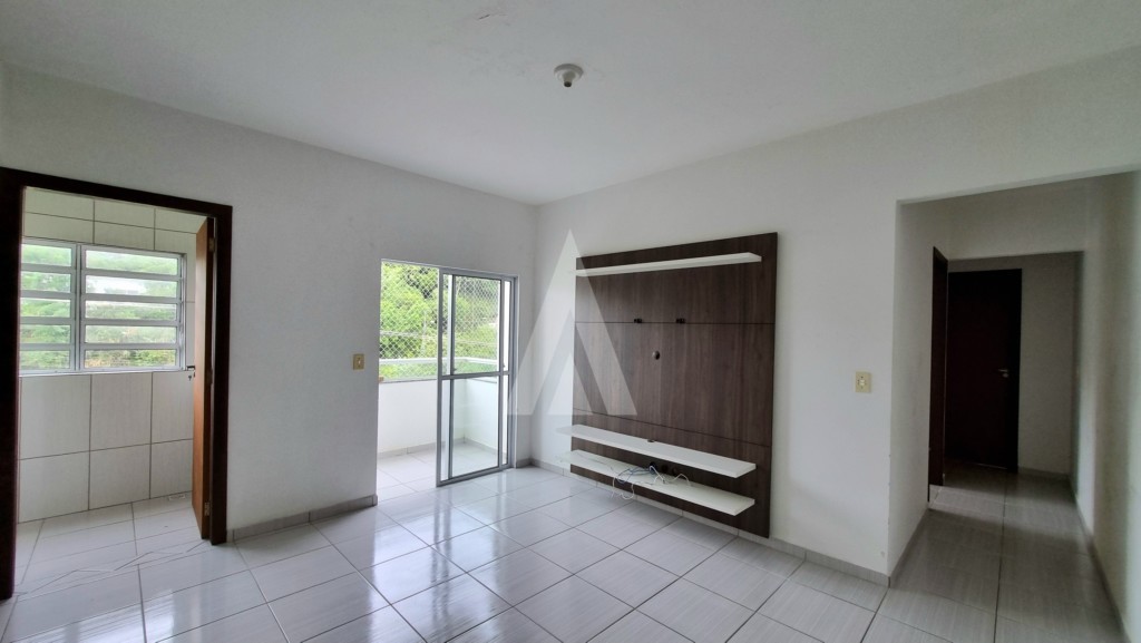 Apartamento com 2 quartos, sacada com churrasqueira e vaga coberta — foto 3