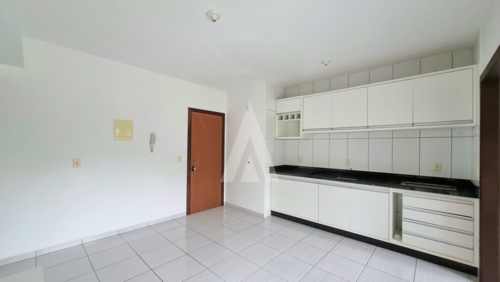 Apartamento com 2 quartos, sacada com churrasqueira e vaga coberta — foto 5