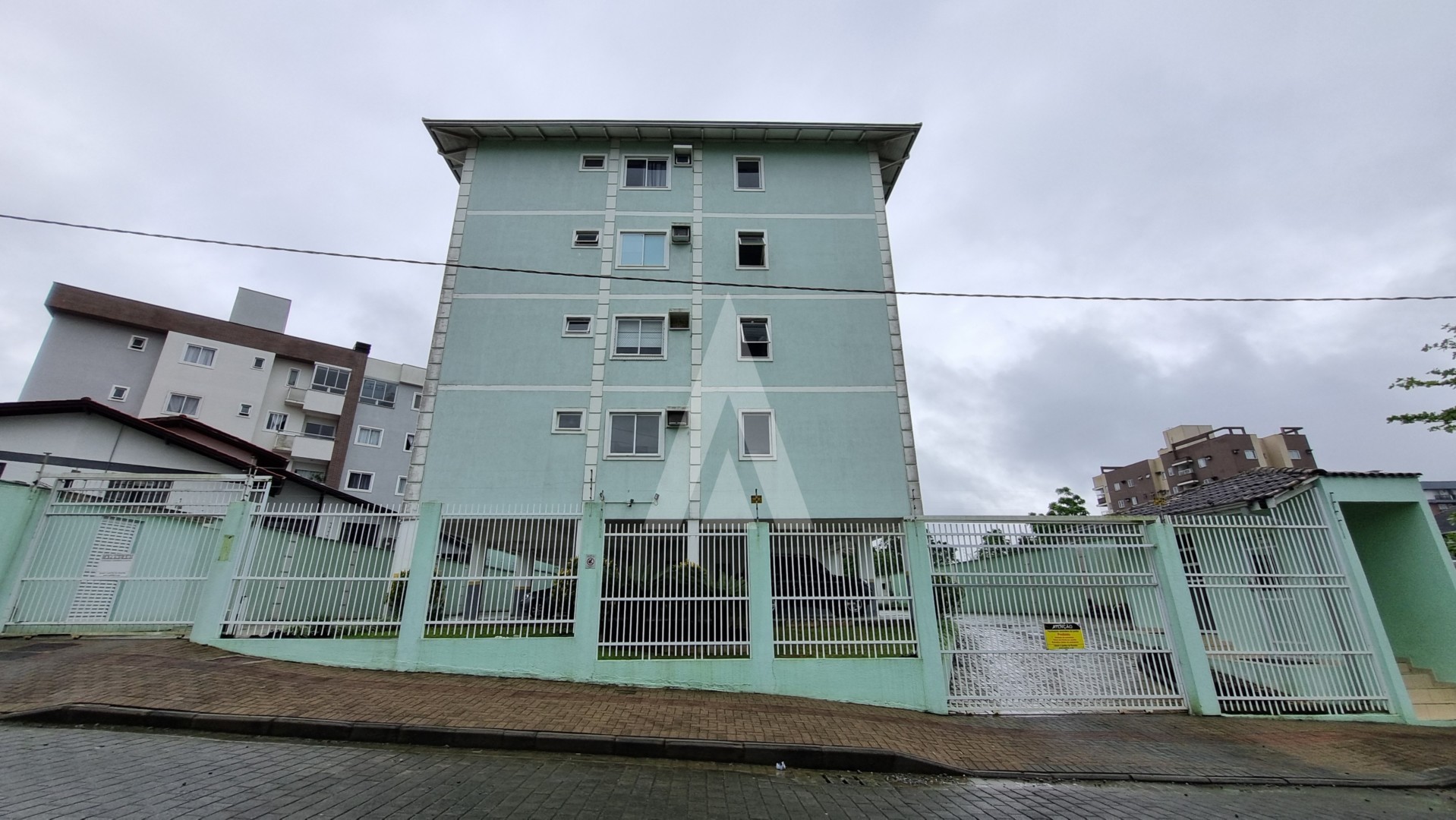 Apartamento com 2 quartos sendo 1 suíte, localizado No Bairro Santo Antônio. - foto 1