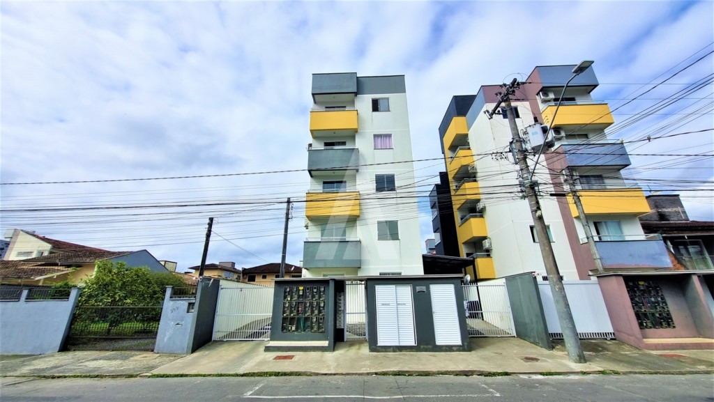Apartamento com 3 quartos e sacada com churrasqueira, no Costa e Silva - foto 1