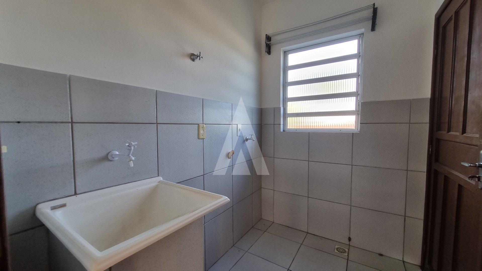 Apartamento com 2 quartos no bairro Santo Antônio com sacada e vaga de garagem — foto 4