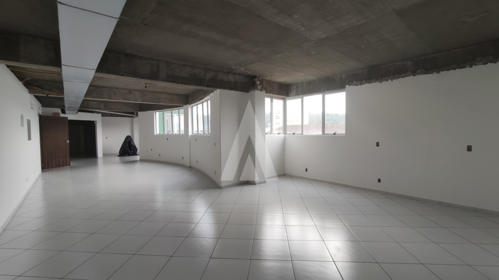 Sala para alugar por R$ 10000.00, 363.00 m2 - BUCAREIN - JOINVILLE/SC - foto 1