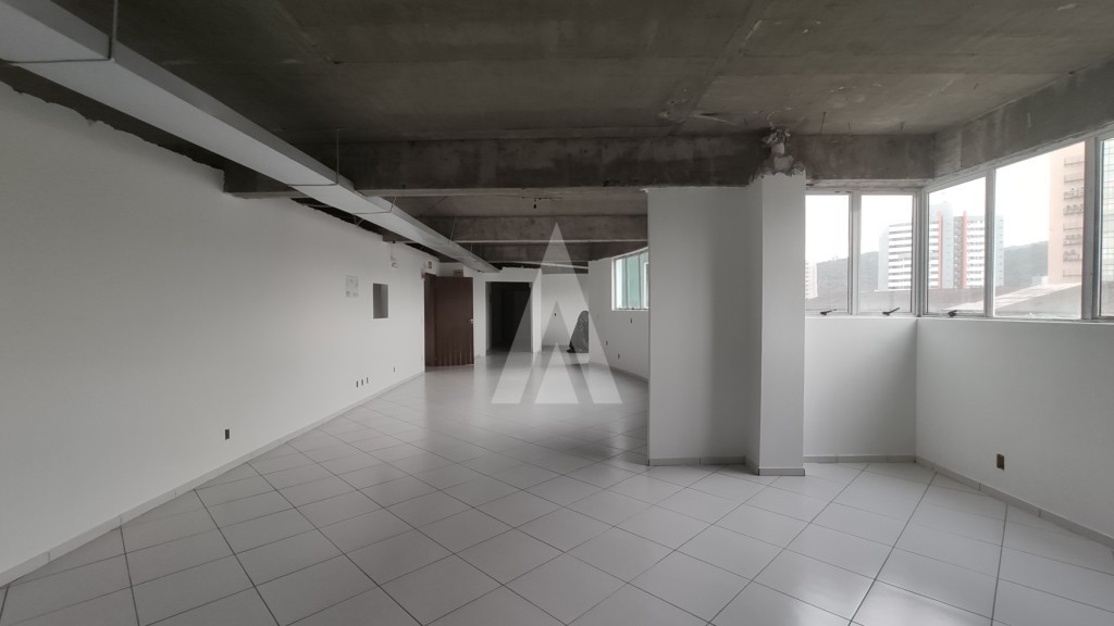 Sala comercial composto de 12 Salas e 07 BWCs no bairro Bucarein em Joinville - SC — foto 2