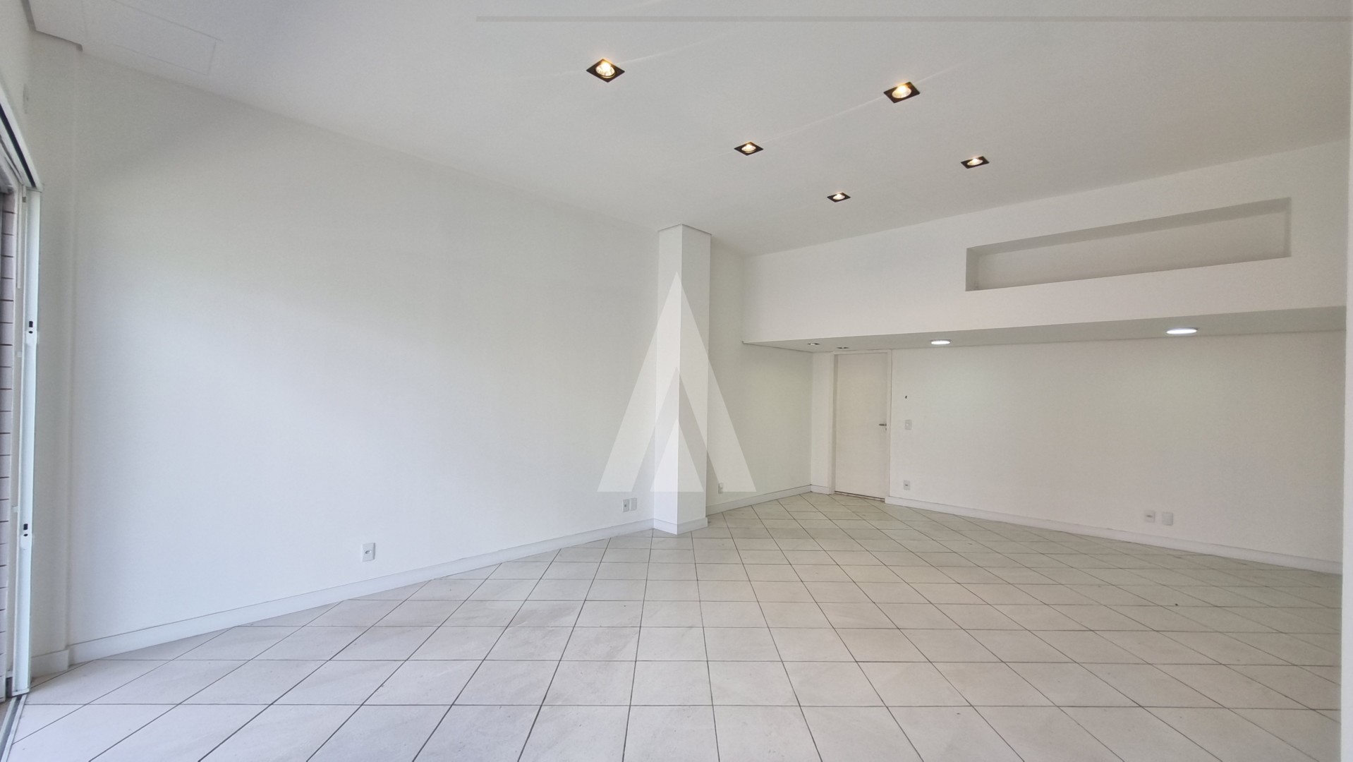 Loja com 2 salas, 1 lavabo, copa e despensa no bairro América — foto 2