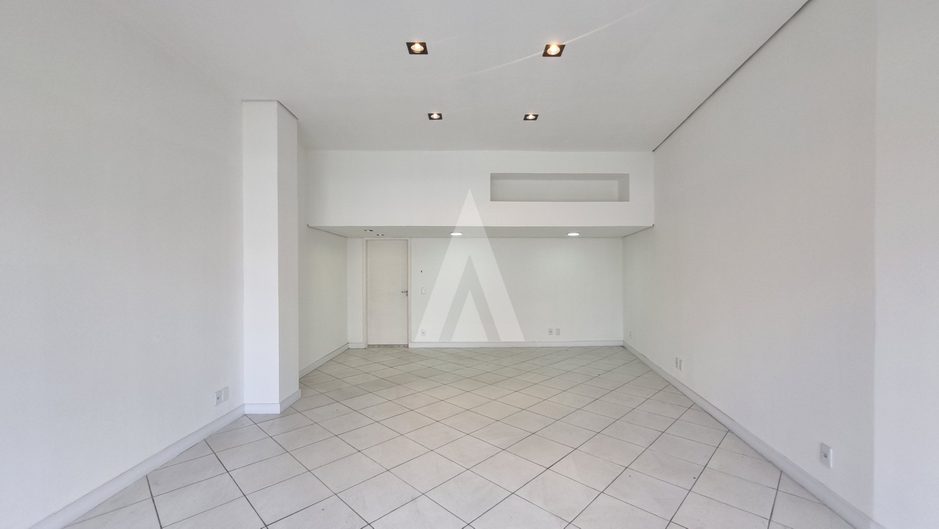 Loja com 2 salas, 1 lavabo, copa e despensa no bairro América — foto 3