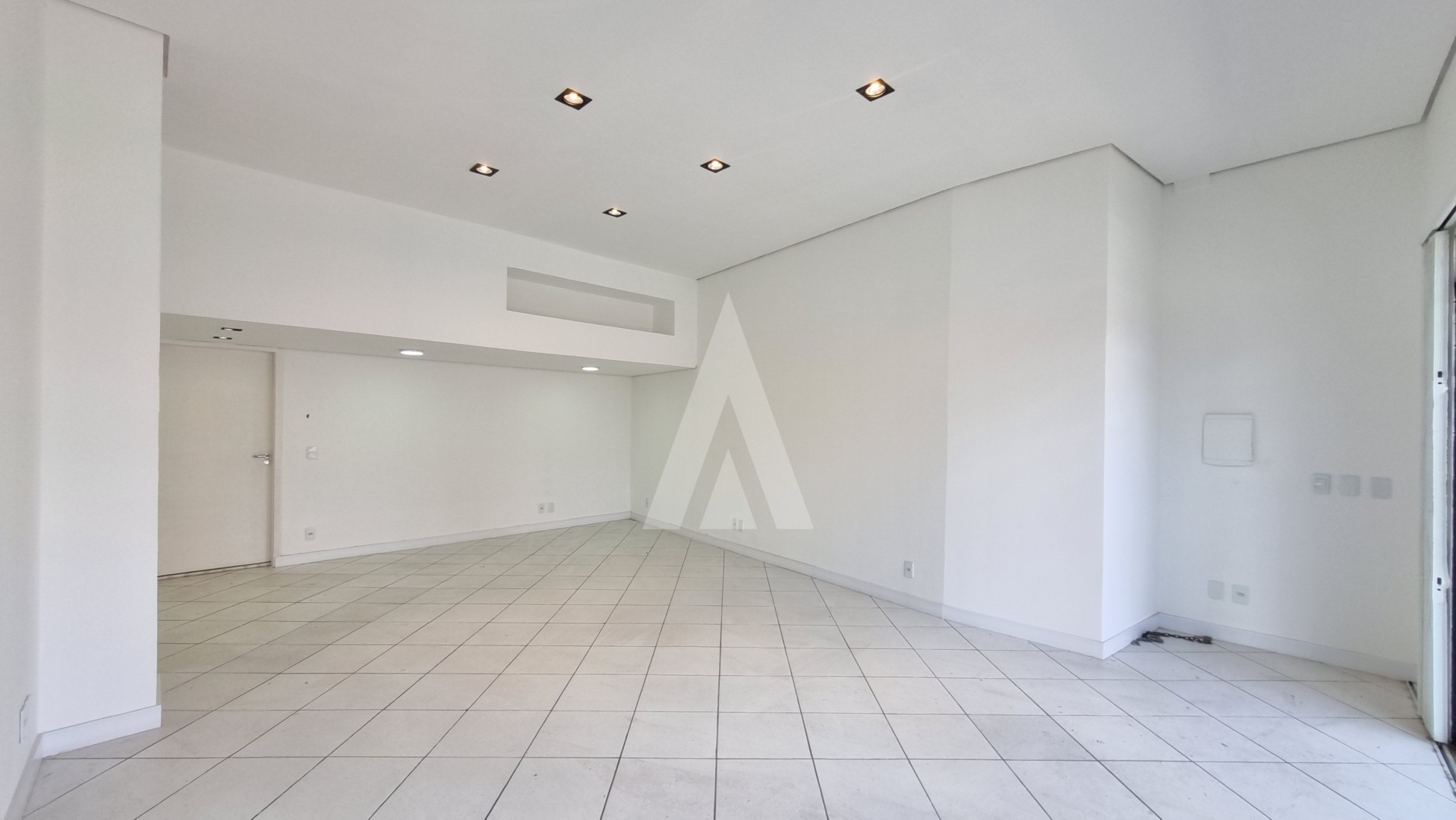 Loja com 2 salas, 1 lavabo, copa e despensa no bairro América — foto 4