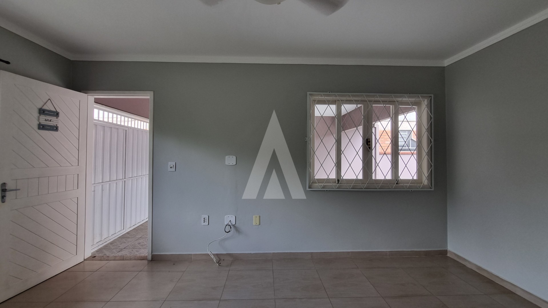 Casa com 03 quartos sendo 01 suíte no bairro Costa e Silva — foto 3