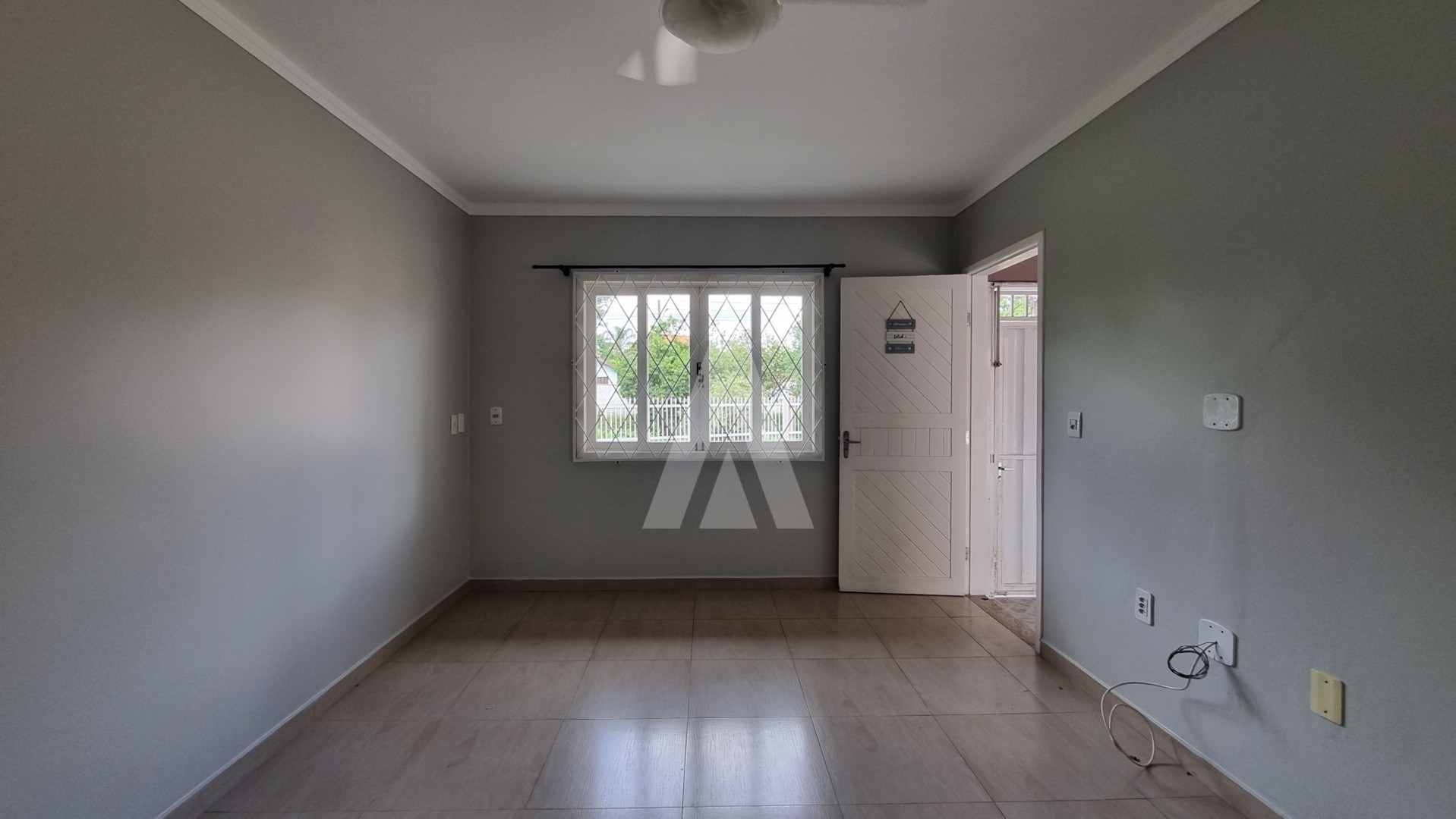 Casa com 03 quartos sendo 01 suíte no bairro Costa e Silva — foto 4