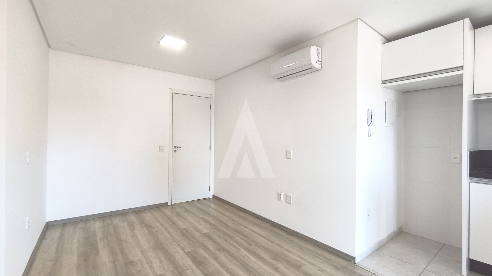 Apartamento com 2 quartos, no bairro Saguaçu. — foto 4