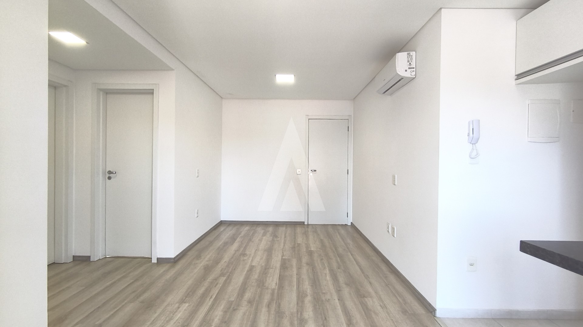 Apartamento com 2 quartos, no bairro Saguaçu. — foto 5