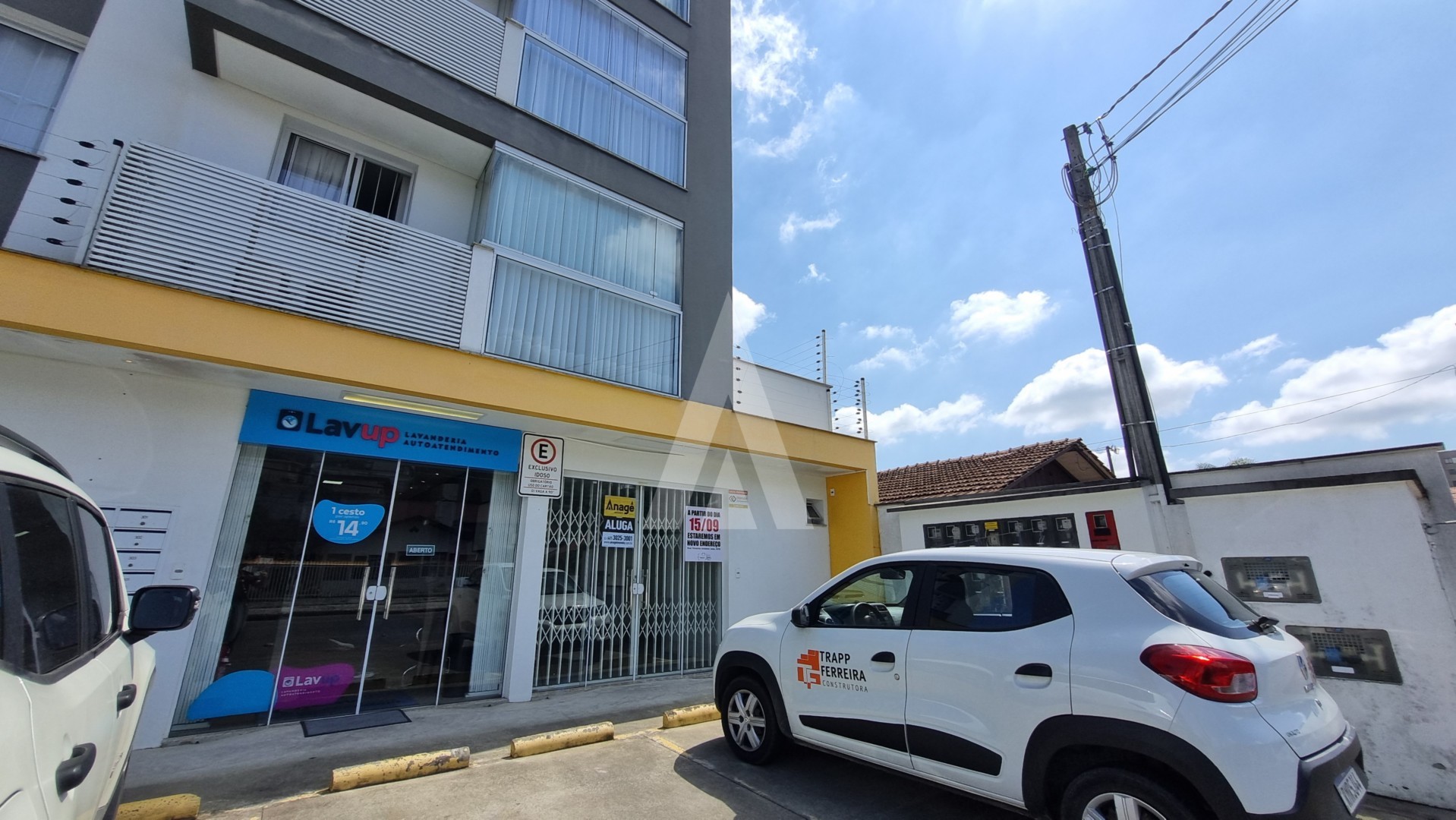 Sala comércial com 28,89 m, com 1 lavabo e vagas rotativas no Bairro Saguaçu — foto 2