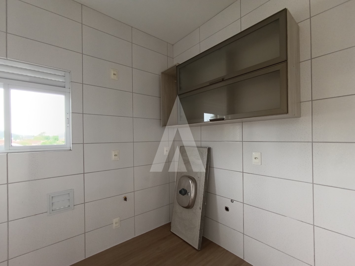 Apartamento com 02 quartos, sendo um com sacada no bairro Costa e Silva. — foto 6