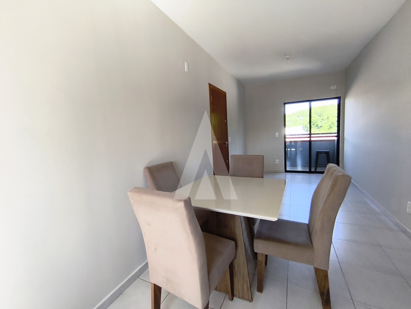 APARTAMENTO NO FLORESTA COM 02 QUARTOS — foto 3