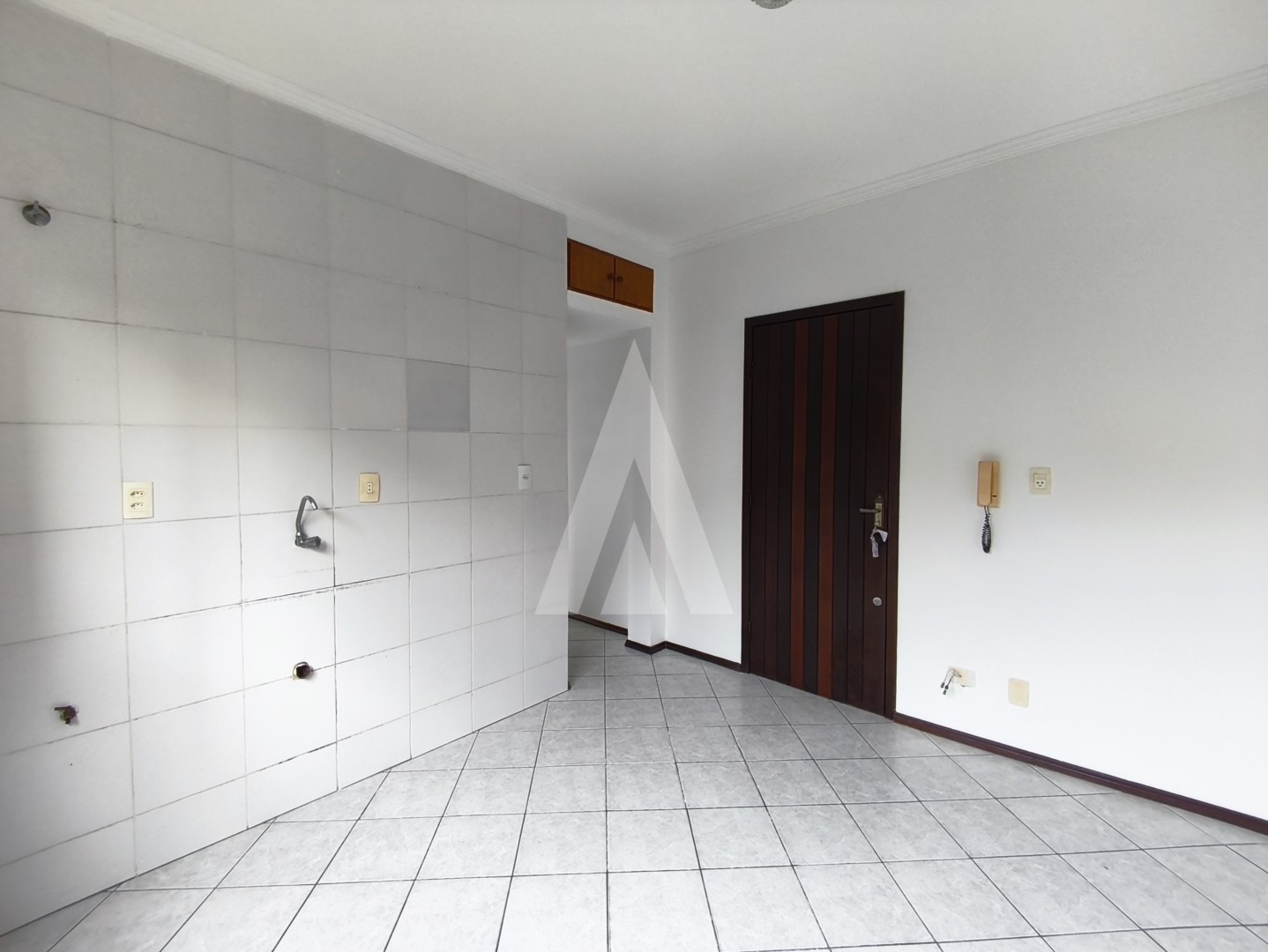 Apartamento com 01 quarto, cozinha e banheiro, no bairro América. — foto 4