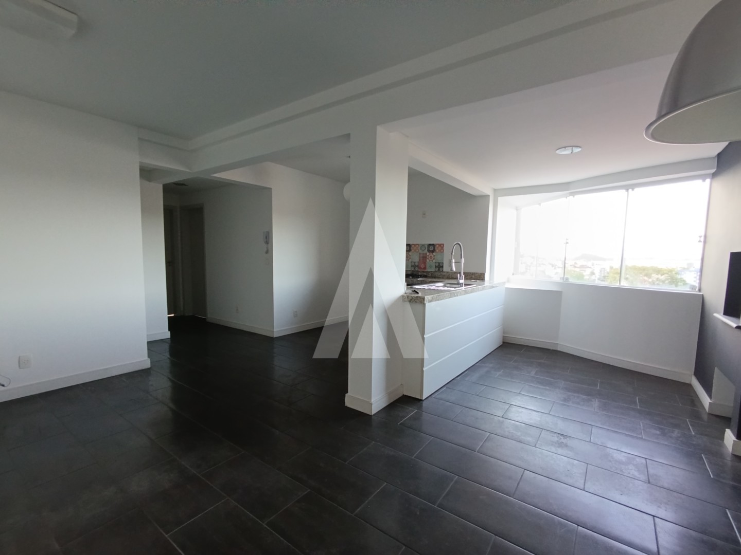 Apartamento no bairro Santo Antônio, com 2 quartos, armários na cozinha e 1 vaga de garagem coberta. — foto 4