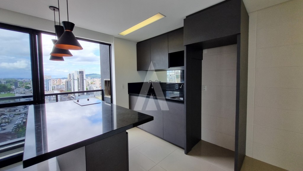 Apartamento duplex com 2 quartos, no bairro Centro. — foto 4