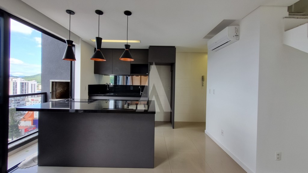 Apartamento duplex com 2 quartos, no bairro Centro. — foto 6