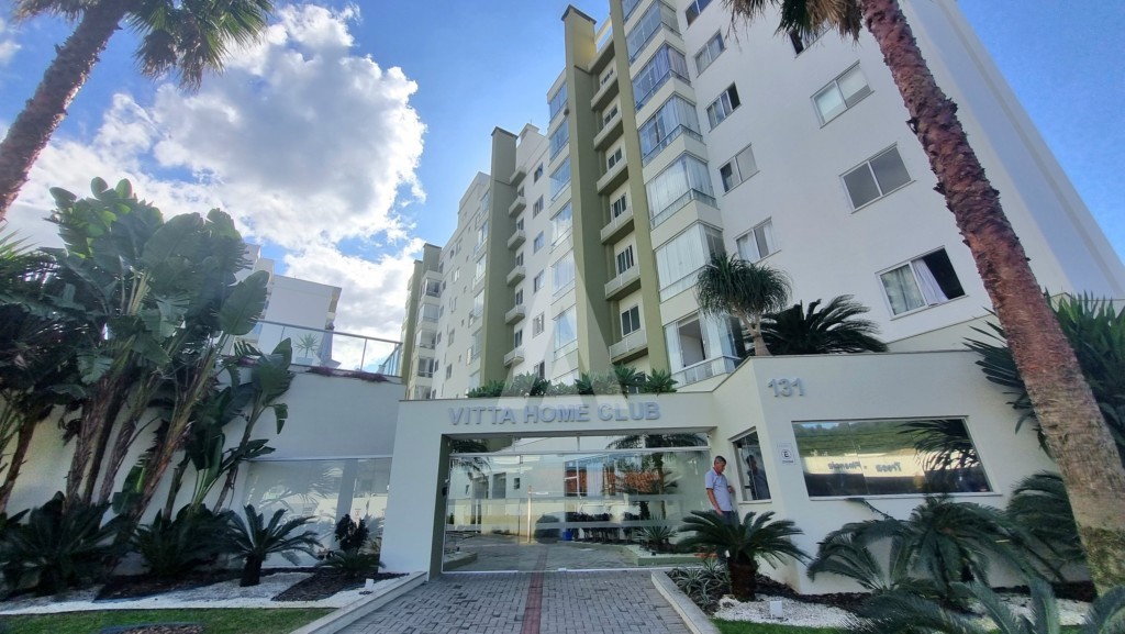 Apartamento no bairro Saguaçu com 3 quartos, sendo 1 suíte, cozinha com armários e 1 vaga de garagem coberta. - foto 1