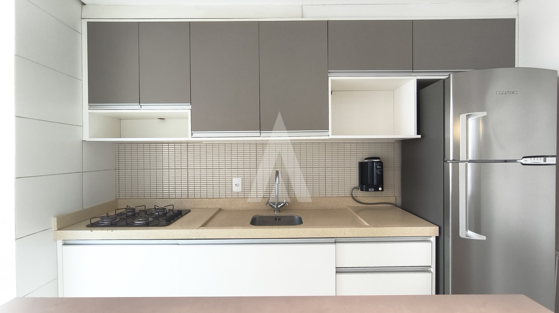 Apartamento no bairro Saguaçu com 3 quartos, sendo 1 suíte, cozinha com armários e 1 vaga de garagem coberta. — foto 5