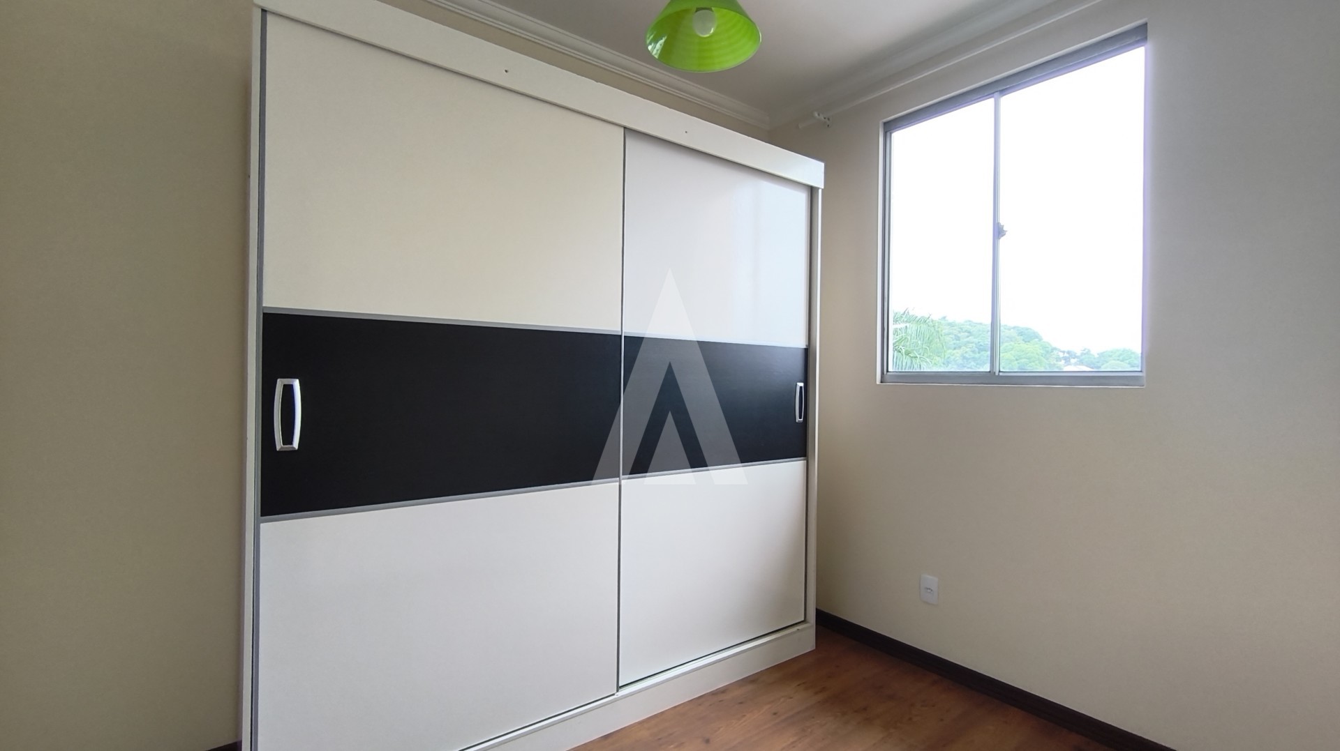 Apartamento com 2 quartos e 1 vaga de garagem no Bairro Costa e Silva. — foto 6