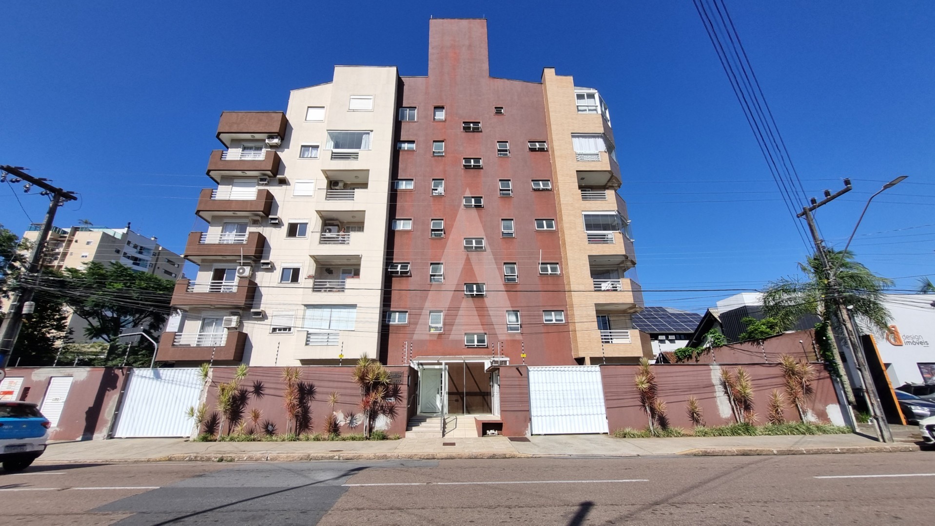 Apartamento mobíliado no Atiradores, com 02 quartos - foto 1