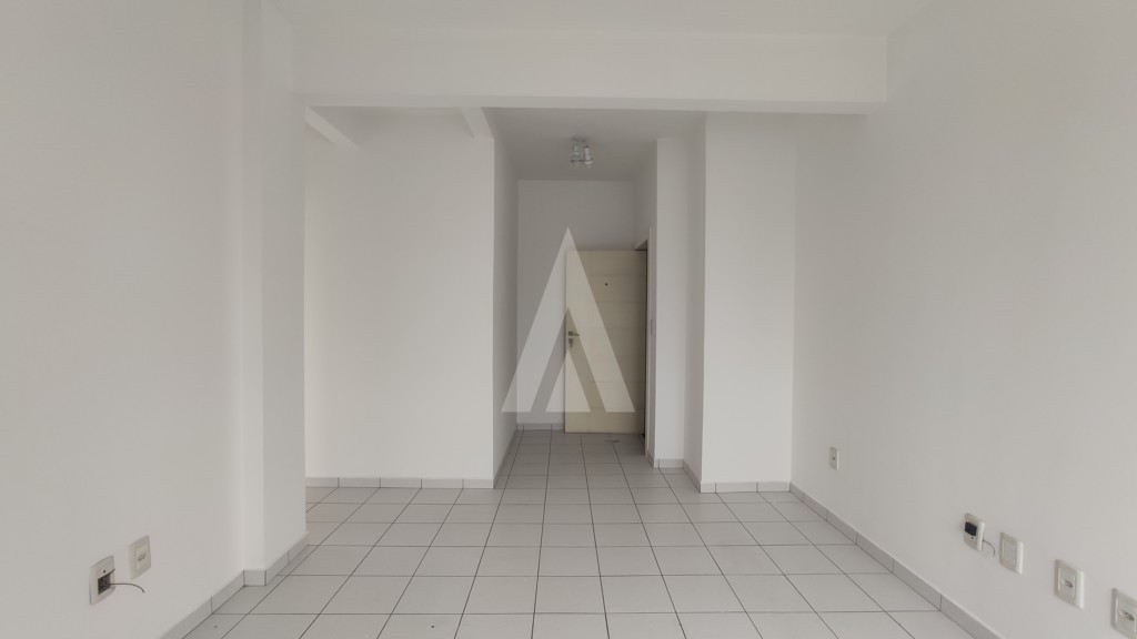 Ótima imóvel comercial, com 02 salas, bwc com deposito. Localizado em ponto estratégico área Central, com ótima visibilidade, pr — foto 5
