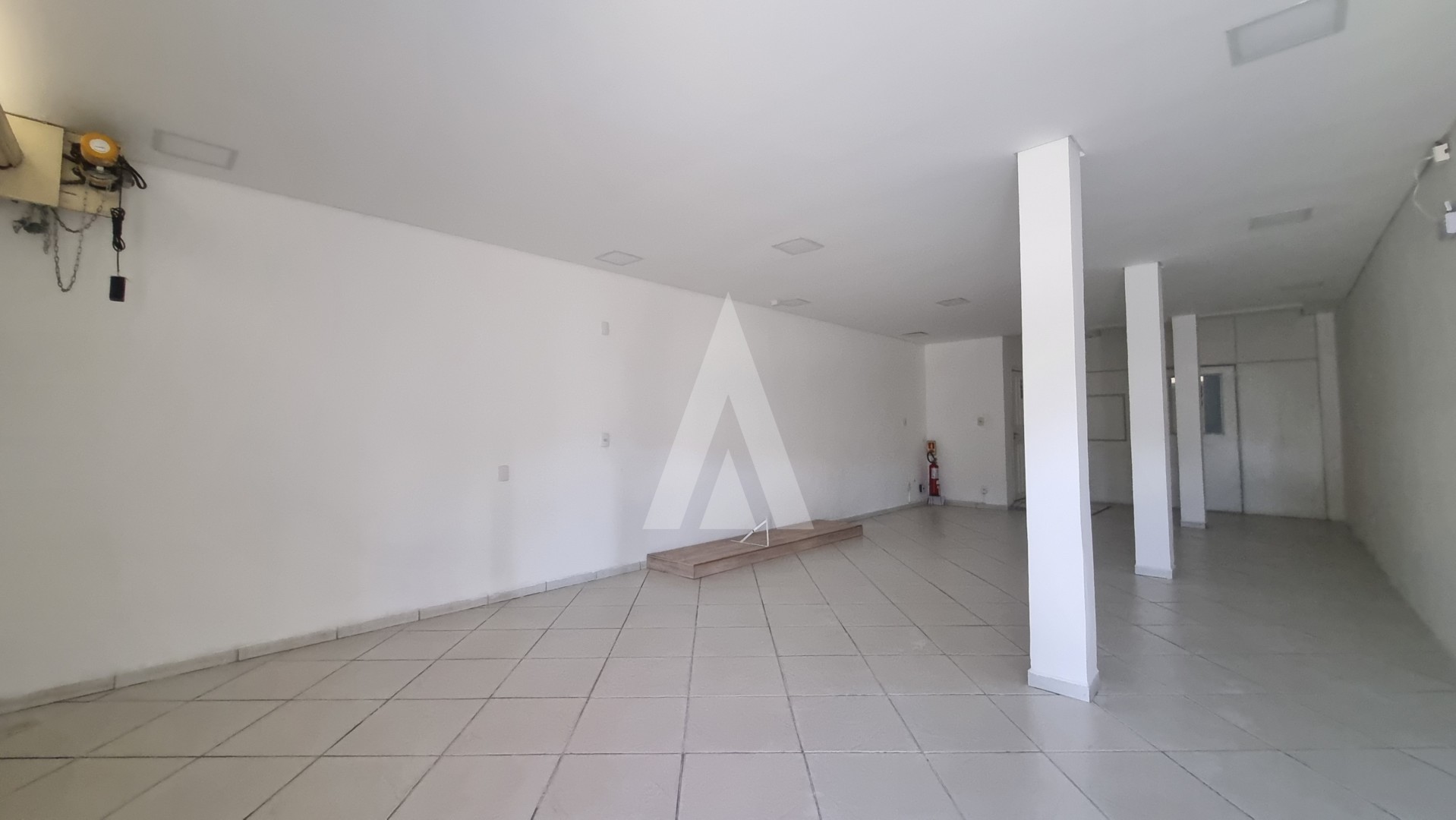 Sala comercial no Bairro Iririú. — foto 4