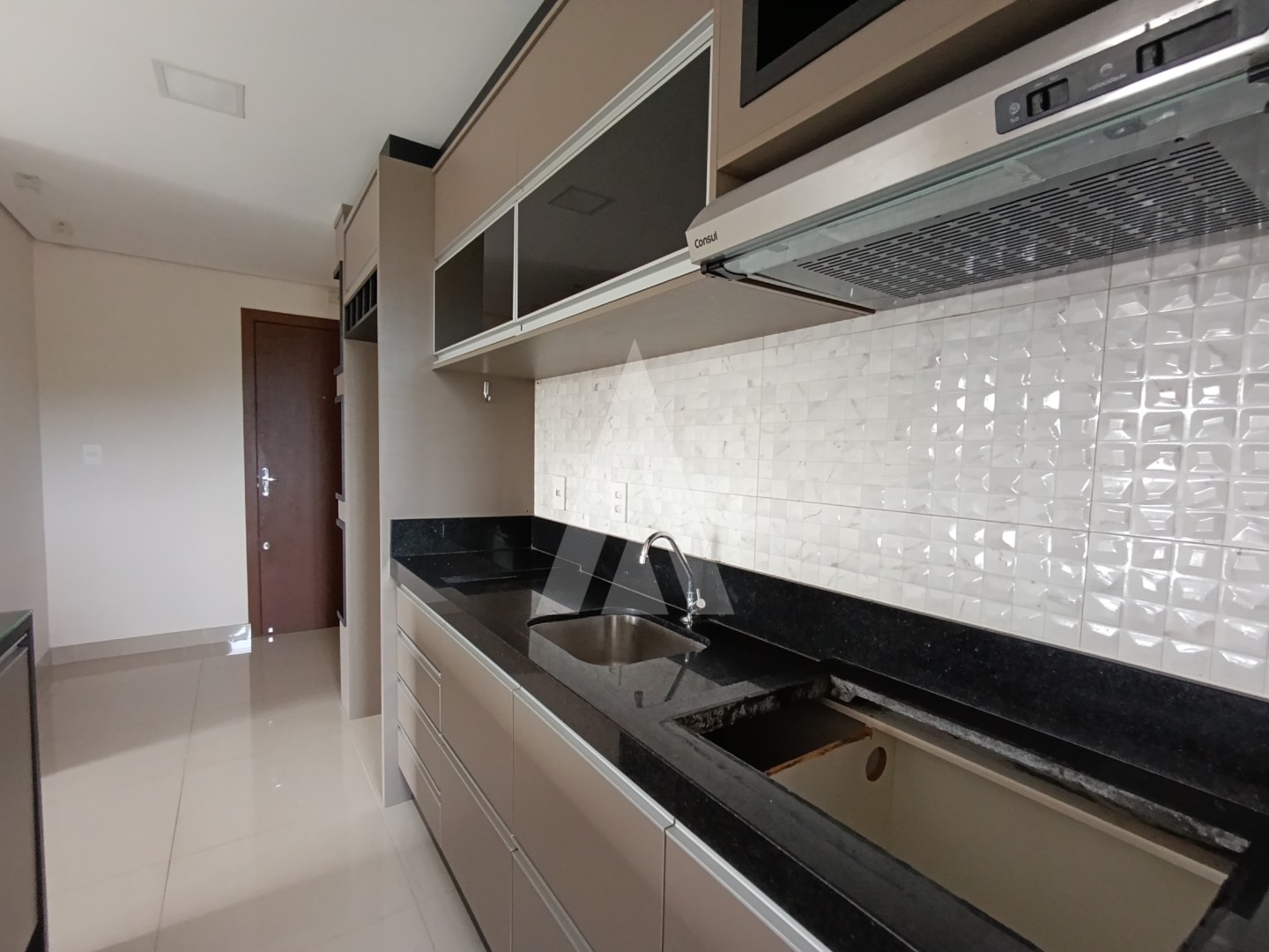 Apartamento semi mobiliado com 2 quartos, localizado no bairro Atiradores. — foto 6