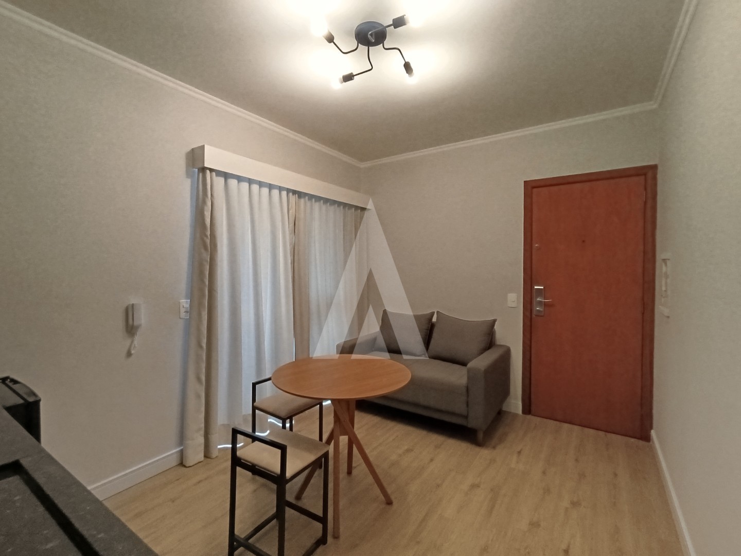 Apartamento 1 Quarto no Centro, 18 Andar, com Academia, Piscina e Lavanderia — foto 4