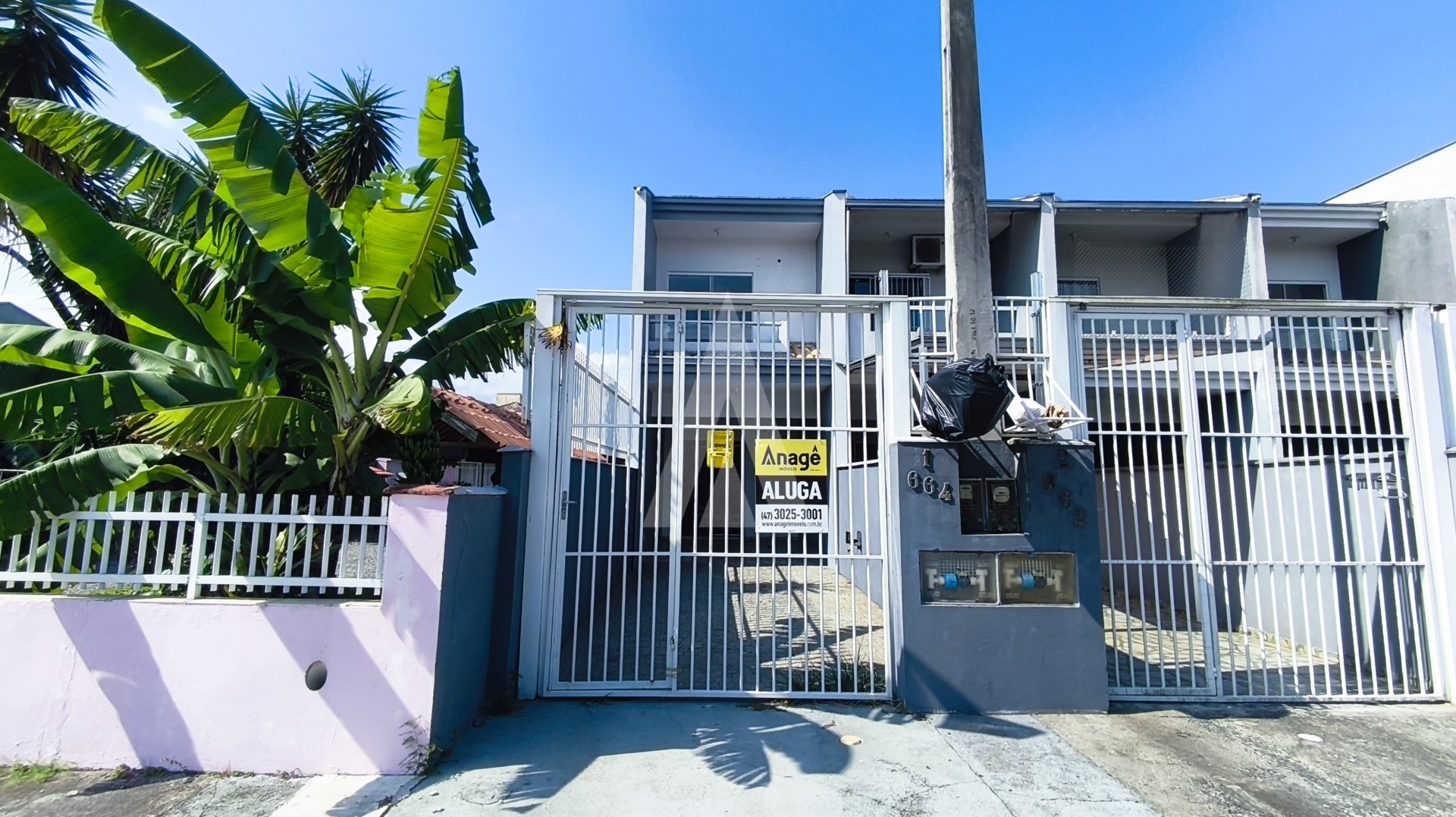 Casa Residencial no Aventureiro com 2 quartos, cozinha com armários planejados, sacada e churrasqueira. - foto 1