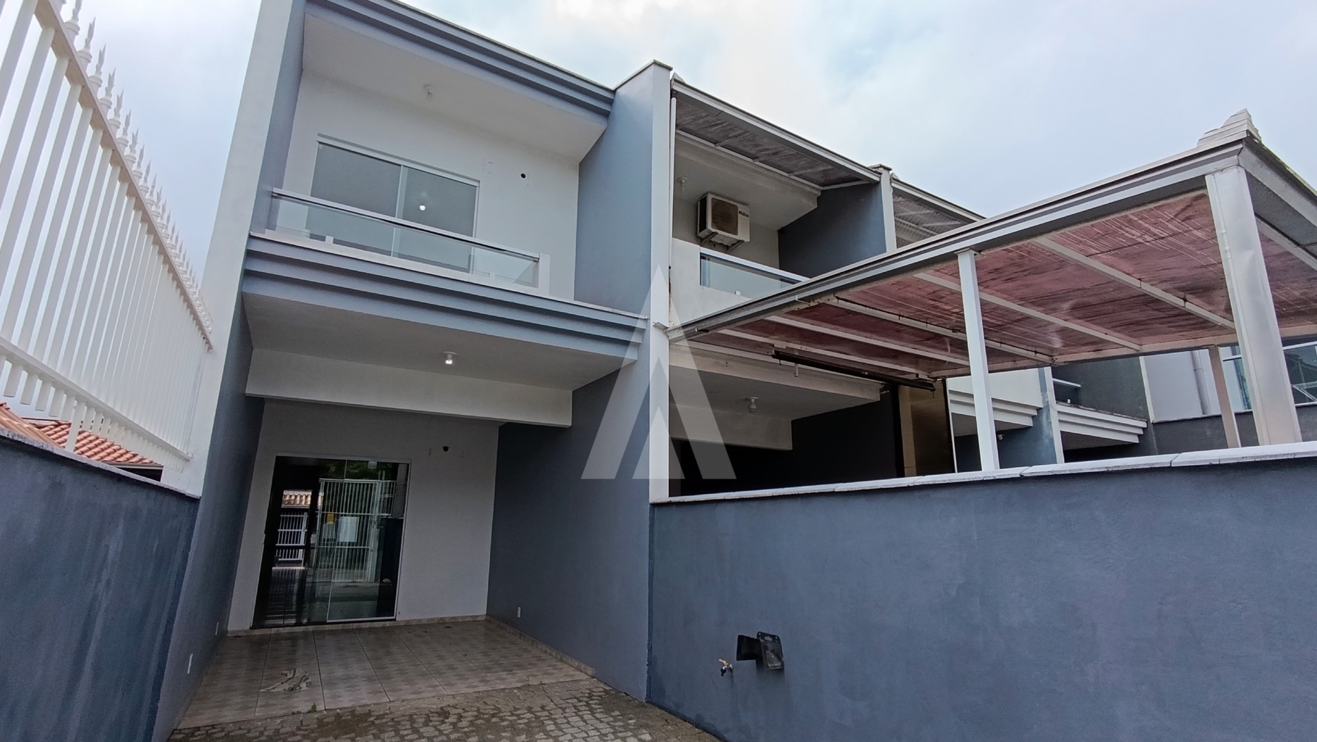 Casa Residencial no Aventureiro com 2 quartos, cozinha com armários planejados, sacada e churrasqueira. — foto 2