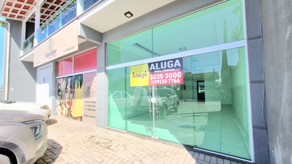 Loja comercial no bairro Fatima com uma sala e lavado. — foto 2