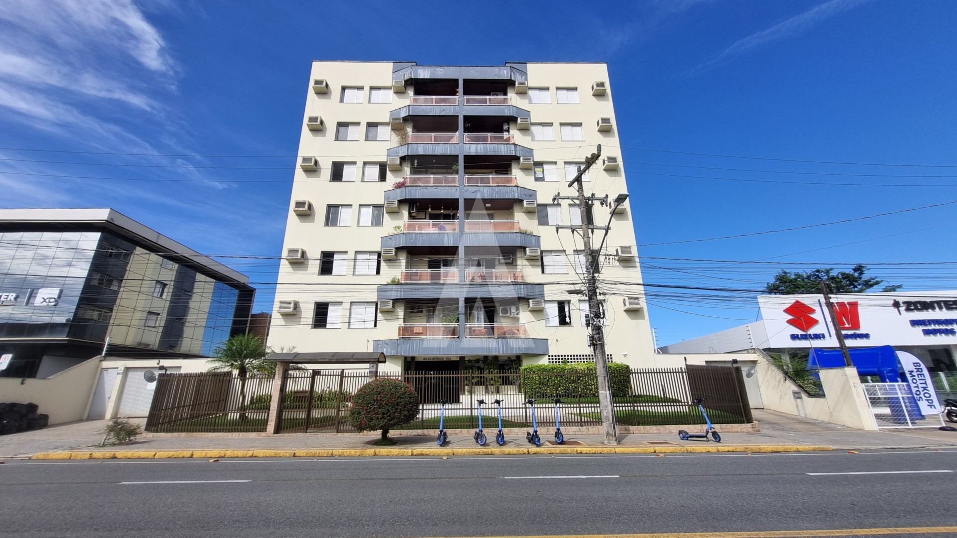 Apartamento no bairro América com 03 quartos semi mobiliados, cozinha com armários e 01 vaga de garagem. - foto 1