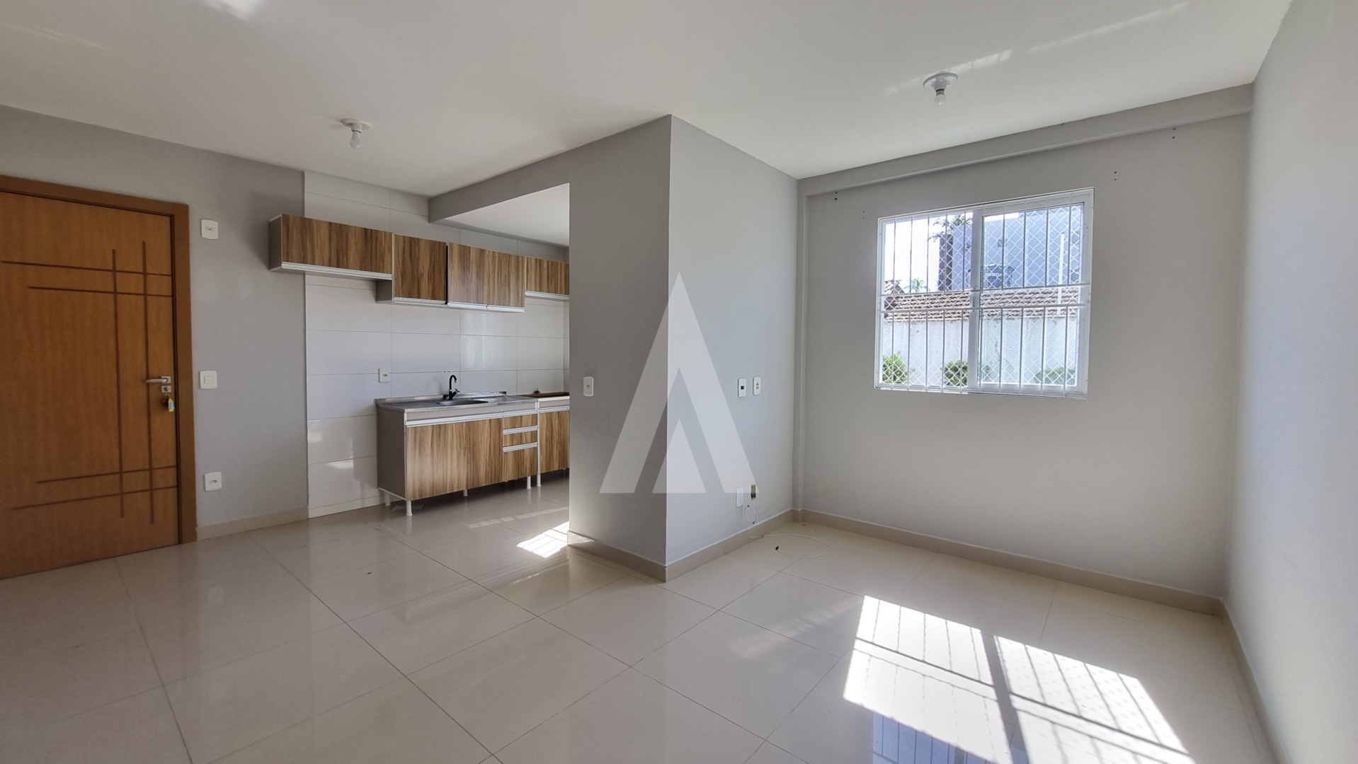 Apartamento com 01 quarto no bairro Jardim Iririú com vaga coberta. — foto 7