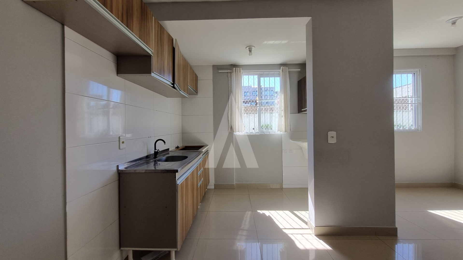 Apartamento com 01 quarto no bairro Jardim Iririú com vaga coberta. — foto 3