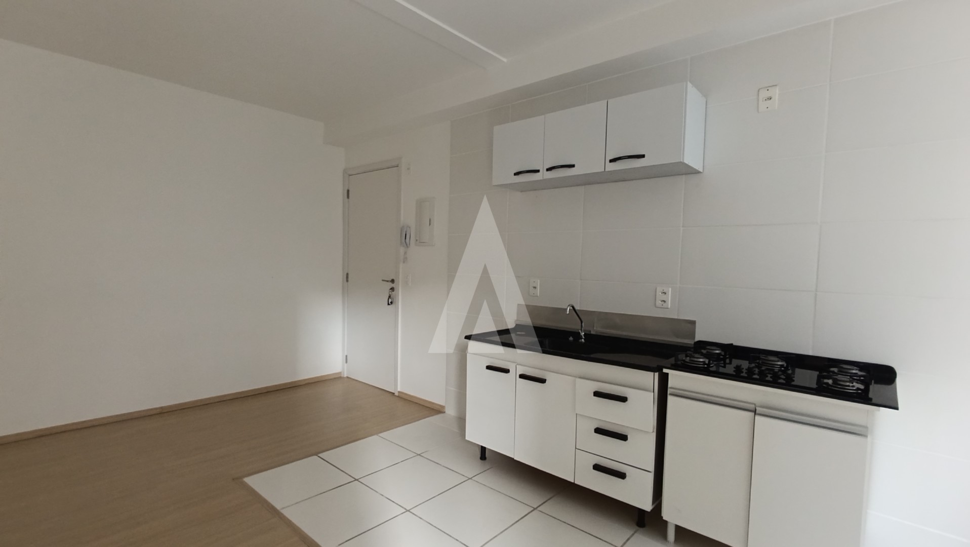 Apartamento com 02 quartos, localizado no bairro Costa e Silva. — foto 4