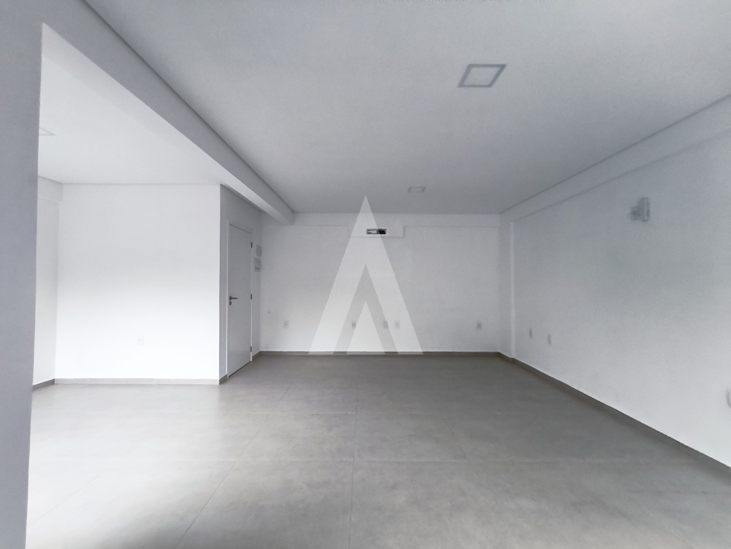 LOJA COMERCIAL COM 43,45 M NO COSTA E SILVA COM 02 VAGAS DE ESTACIONAMENTE FRONTAL — foto 7