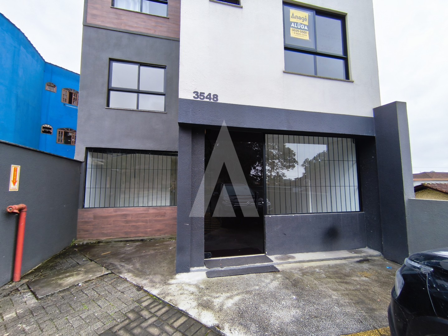 LOJA COMERCIAL COM 43,45 M NO COSTA E SILVA COM 02 VAGAS DE ESTACIONAMENTE FRONTAL — foto 2