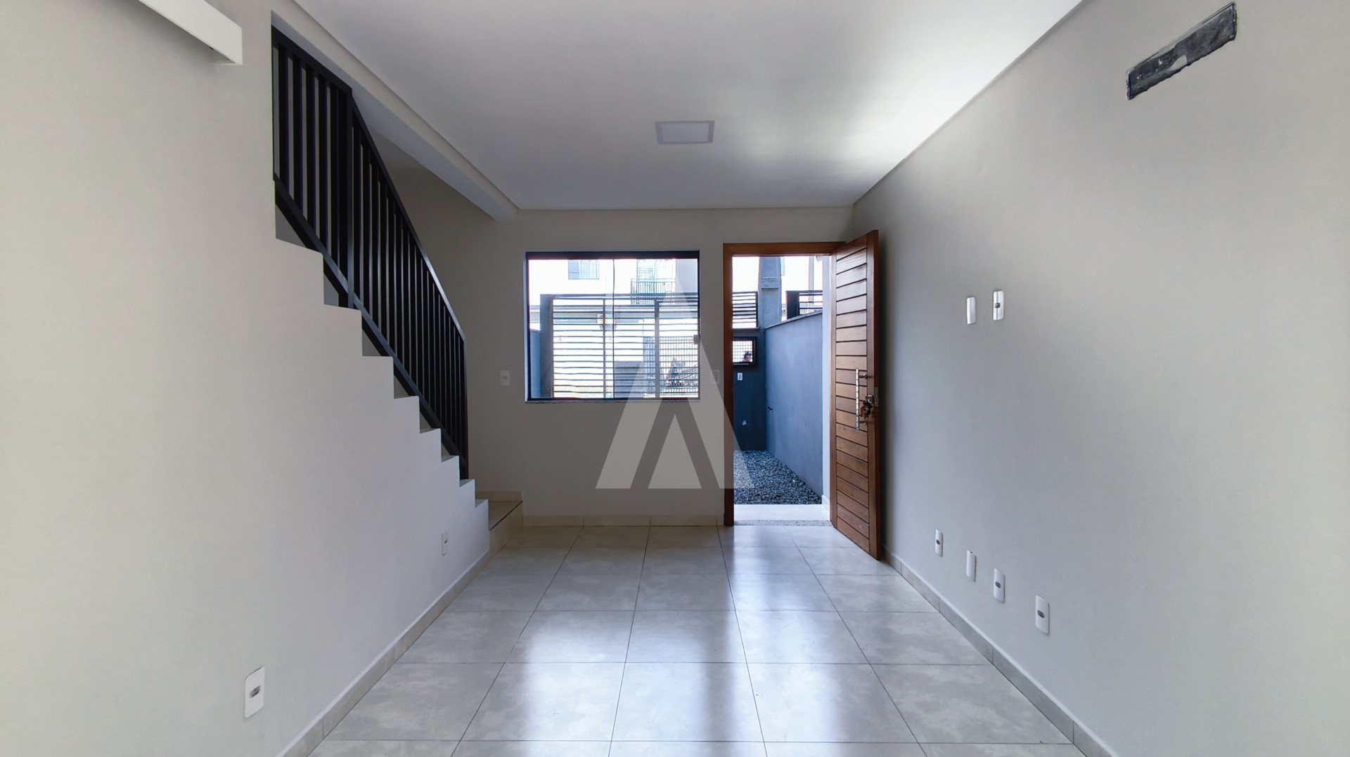 Geminado com 2 quartos, churrasqueira e 1 vaga de garagem no bairro Comasa. — foto 6