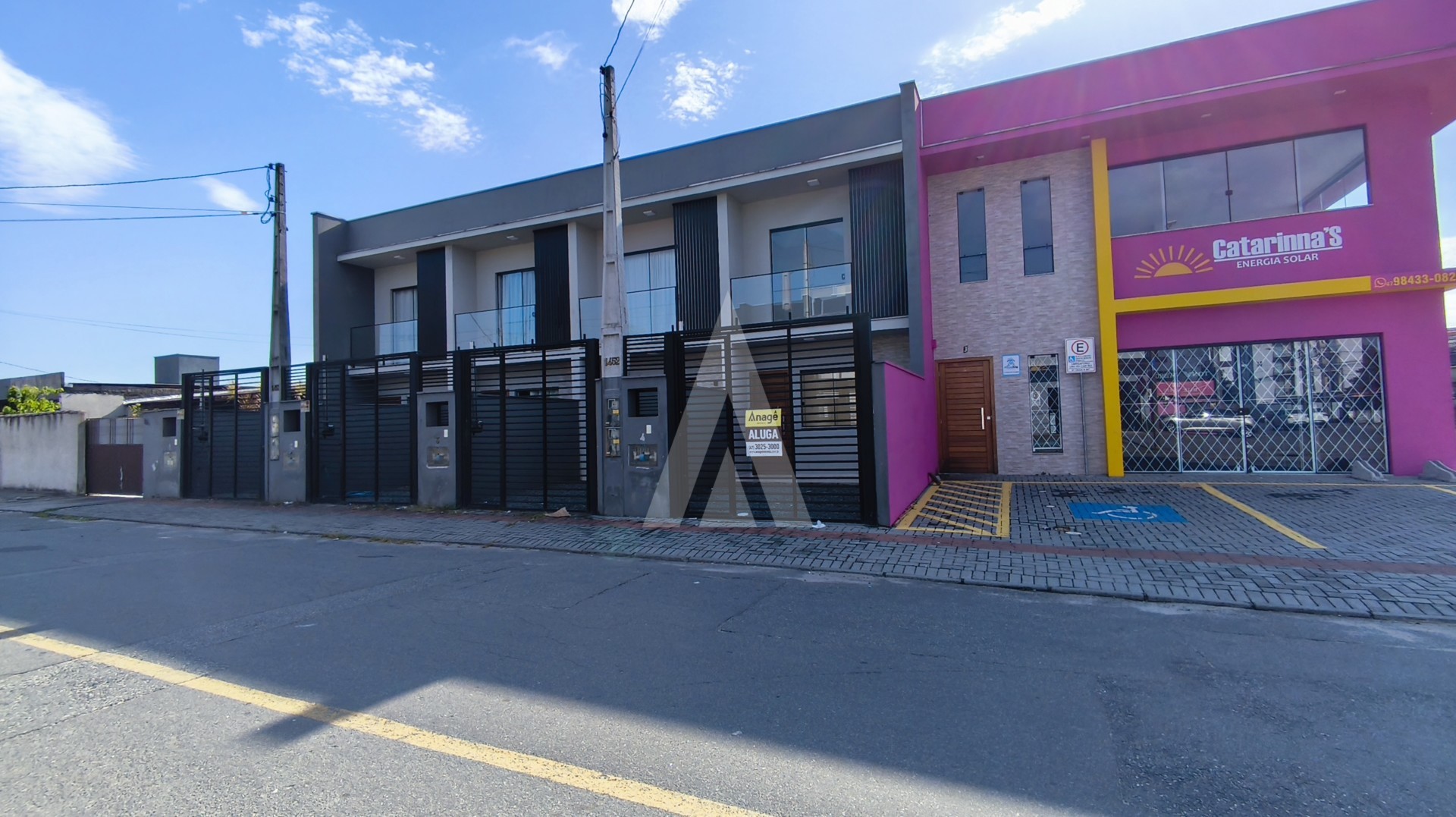 Geminado com 2 quartos, churrasqueira e 1 vaga de garagem no bairro Comasa. — foto 3