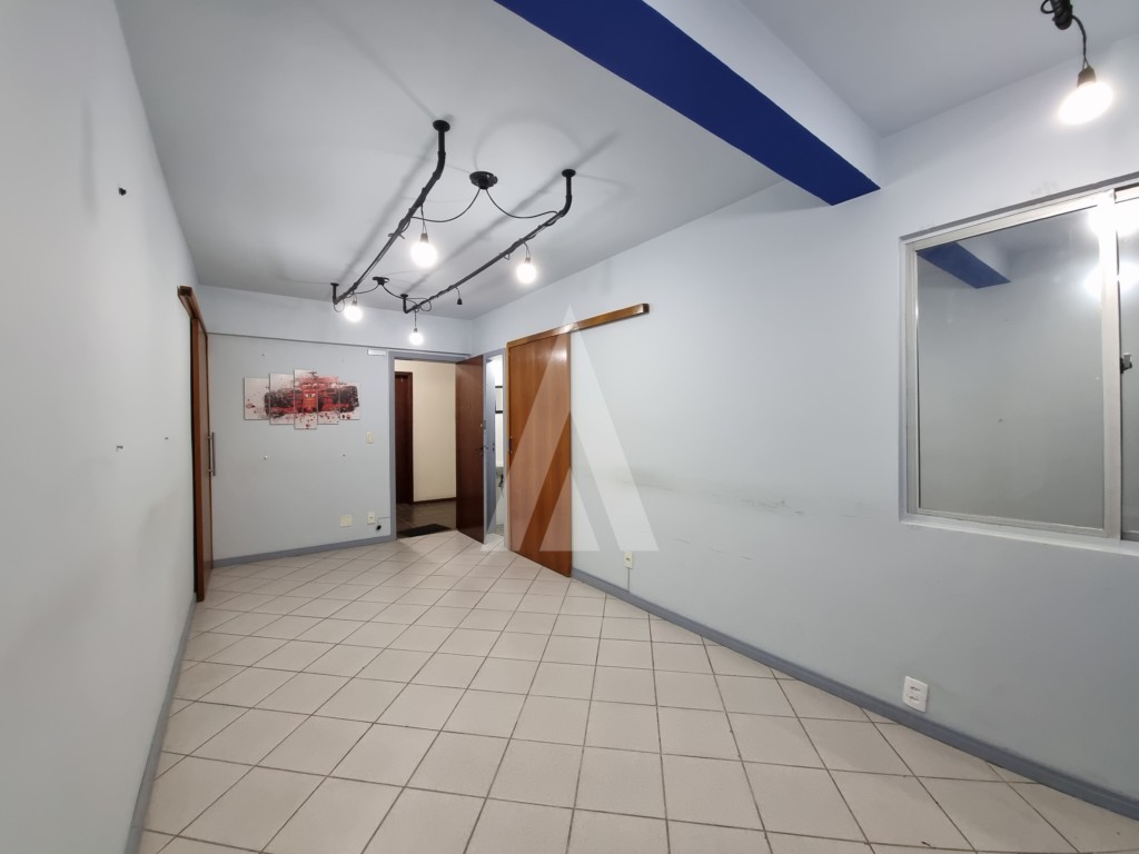 Sala comercial com cerca de 20m e 1 lavabo no bairro Centro. — foto 6