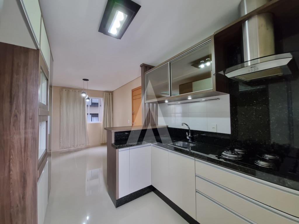 Apartamento com 3 quartos sendo 1 suite no bairro Bom Retiro. — foto 7