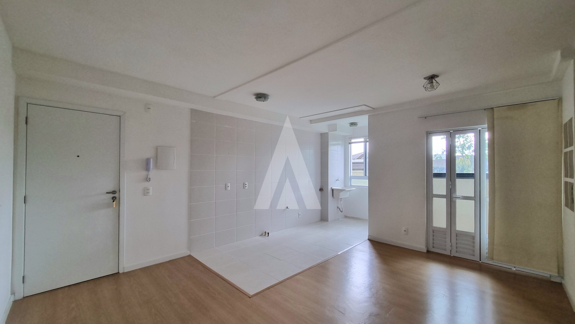 Apartamento com 2 quartos, sacada com churrasqueira e elevador no bairro Bucarein — foto 3