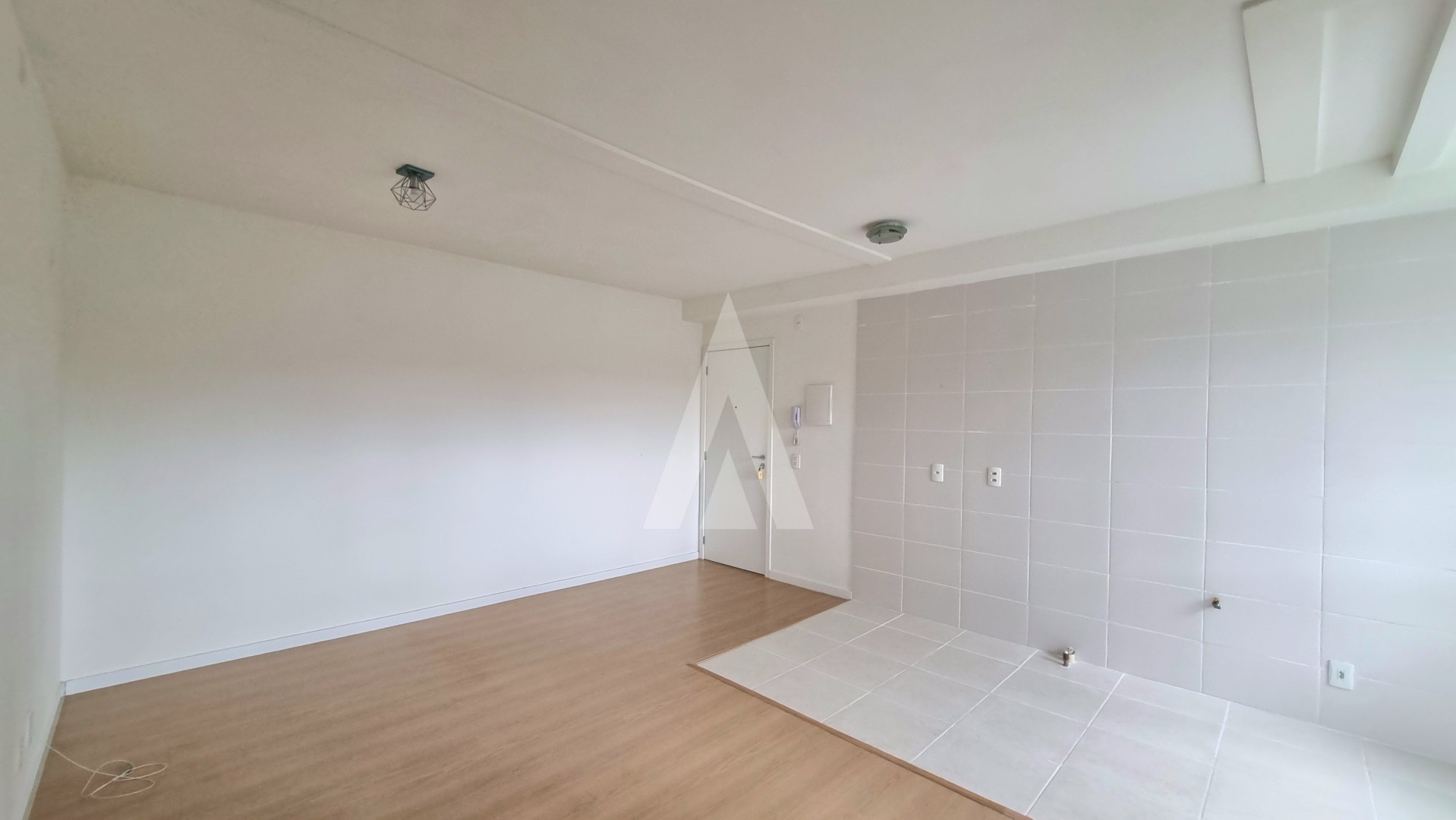 Apartamento com 2 quartos, sacada com churrasqueira e elevador no bairro Bucarein — foto 4