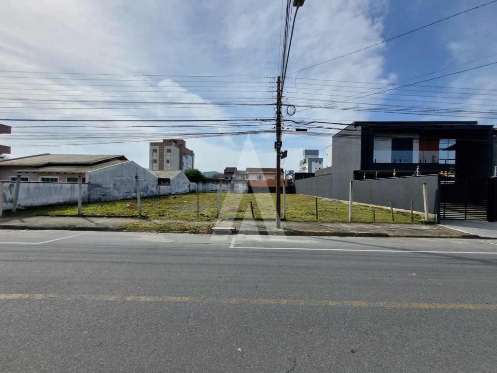 Terreno para alugar por R$ 2800.00, 880.00 m2 - IRIRIU - JOINVILLE/SC — foto 3