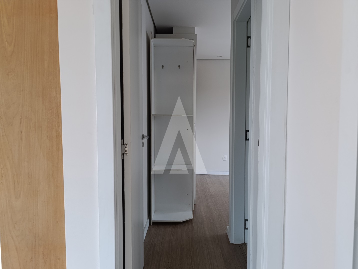Apartamento bairro Saguaçu, 2 dormitórios, sendo 1 suíte — foto 7