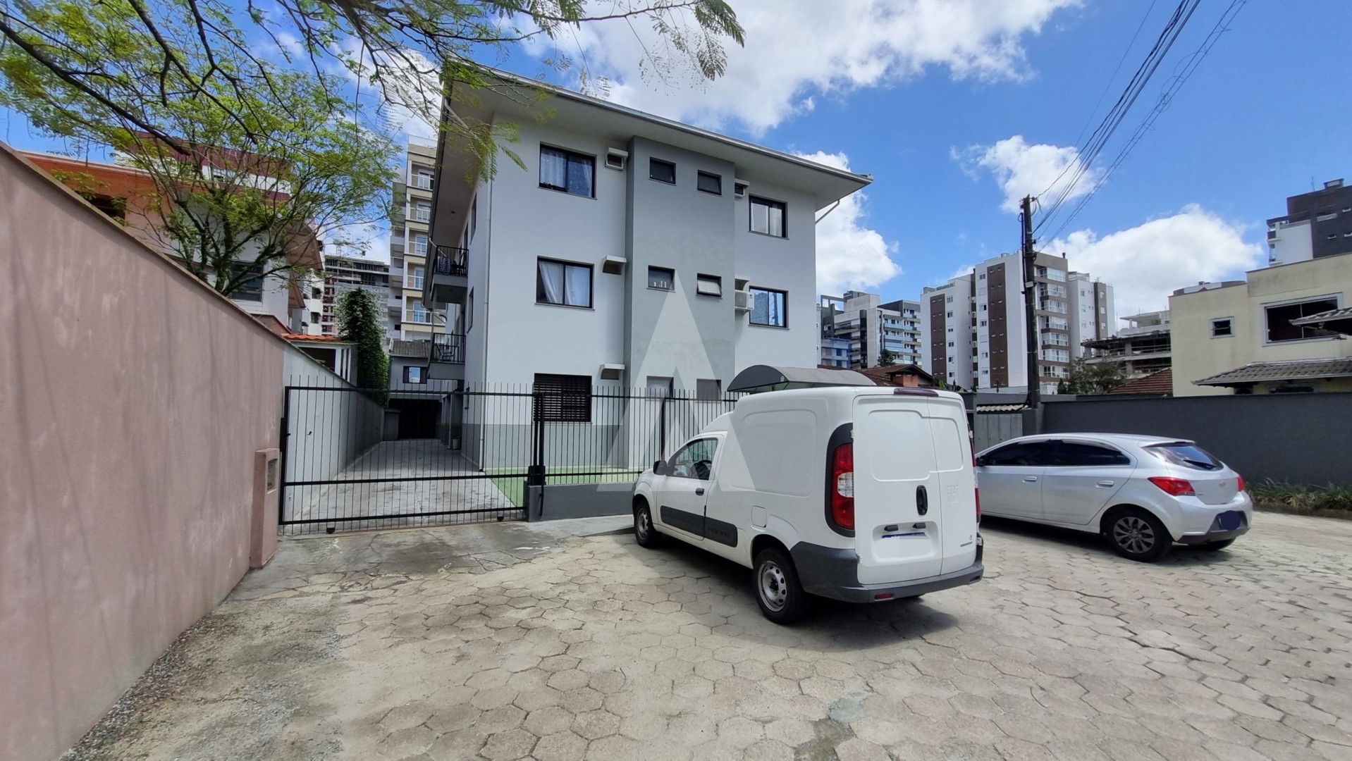 Apartamento no bairro América com 2 quartos, 1 banheiro social e 1 vaga de garagem coberta . — foto 3